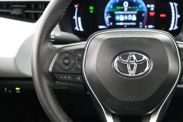 Certified Used 2025 CLASSIC SILVER METALLIC Toyota  image 12