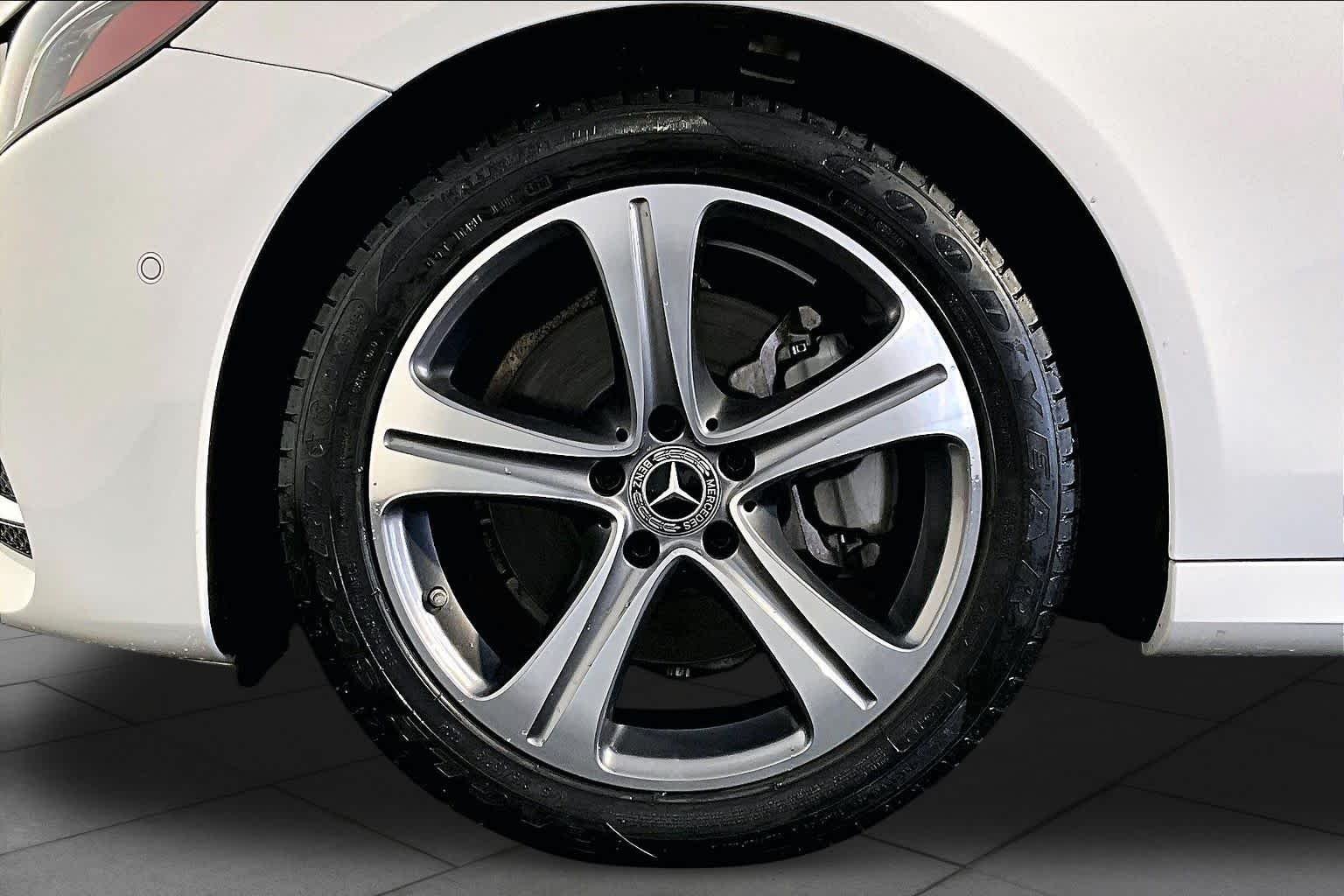 Used 2019 Polar White Mercedes-Benz E 300 image 10