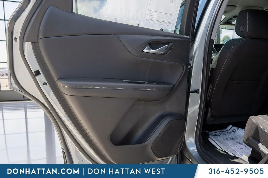Used 2025 Gray Chevrolet LT image 24