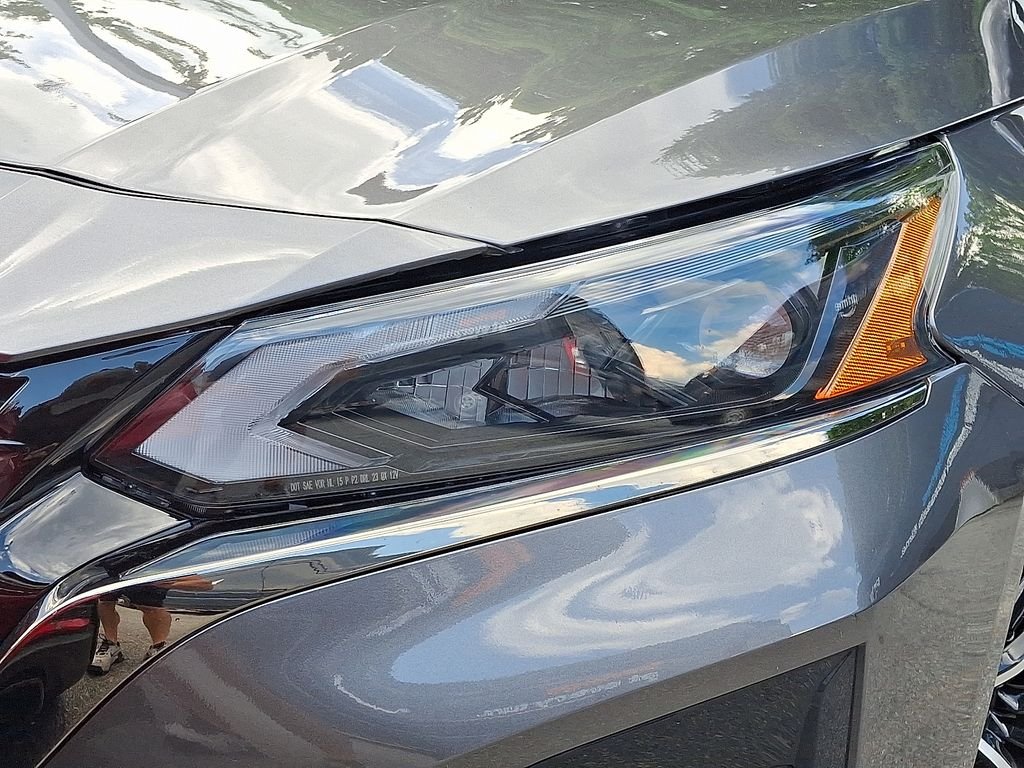 Used 2025 Gray Nissan 2.5 SR image 8