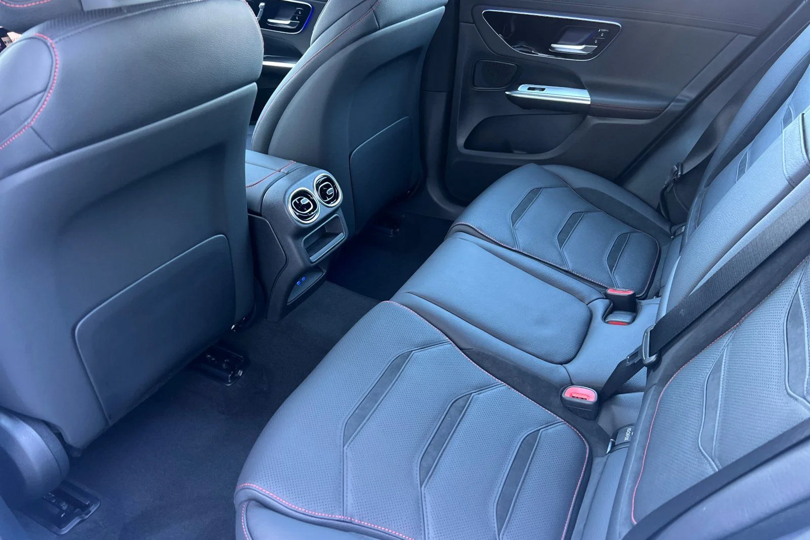 New 2026 White Mercedes-Benz GLC 43 AMG® image 4