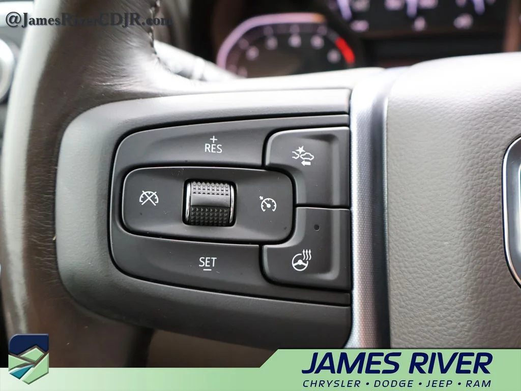 Used 2019 White GMC SLT image 25