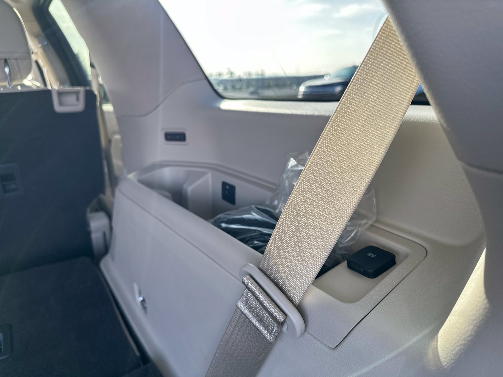 Used 2019 White Lincoln Reserve image 37