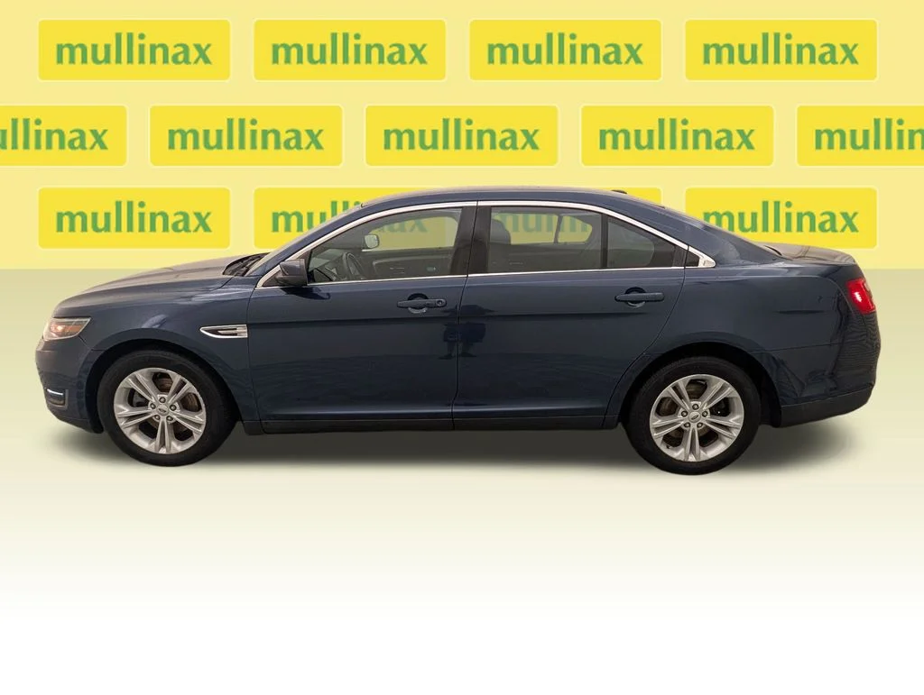 Used 2017 Blue Ford SEL image 9