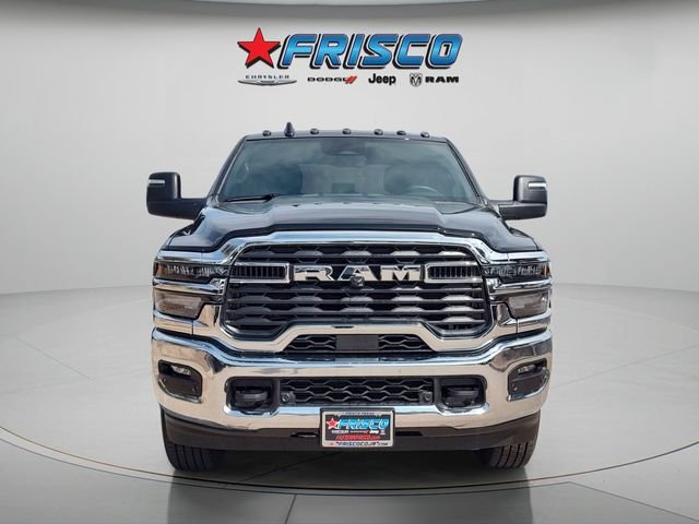 New 2026 Diamond Black Crystal Pearl-Coat Exterior Paint RAM Tradesman image 8