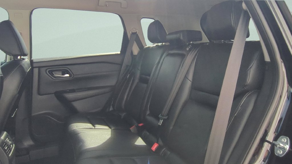 Used 2024 Black Nissan SL image 12