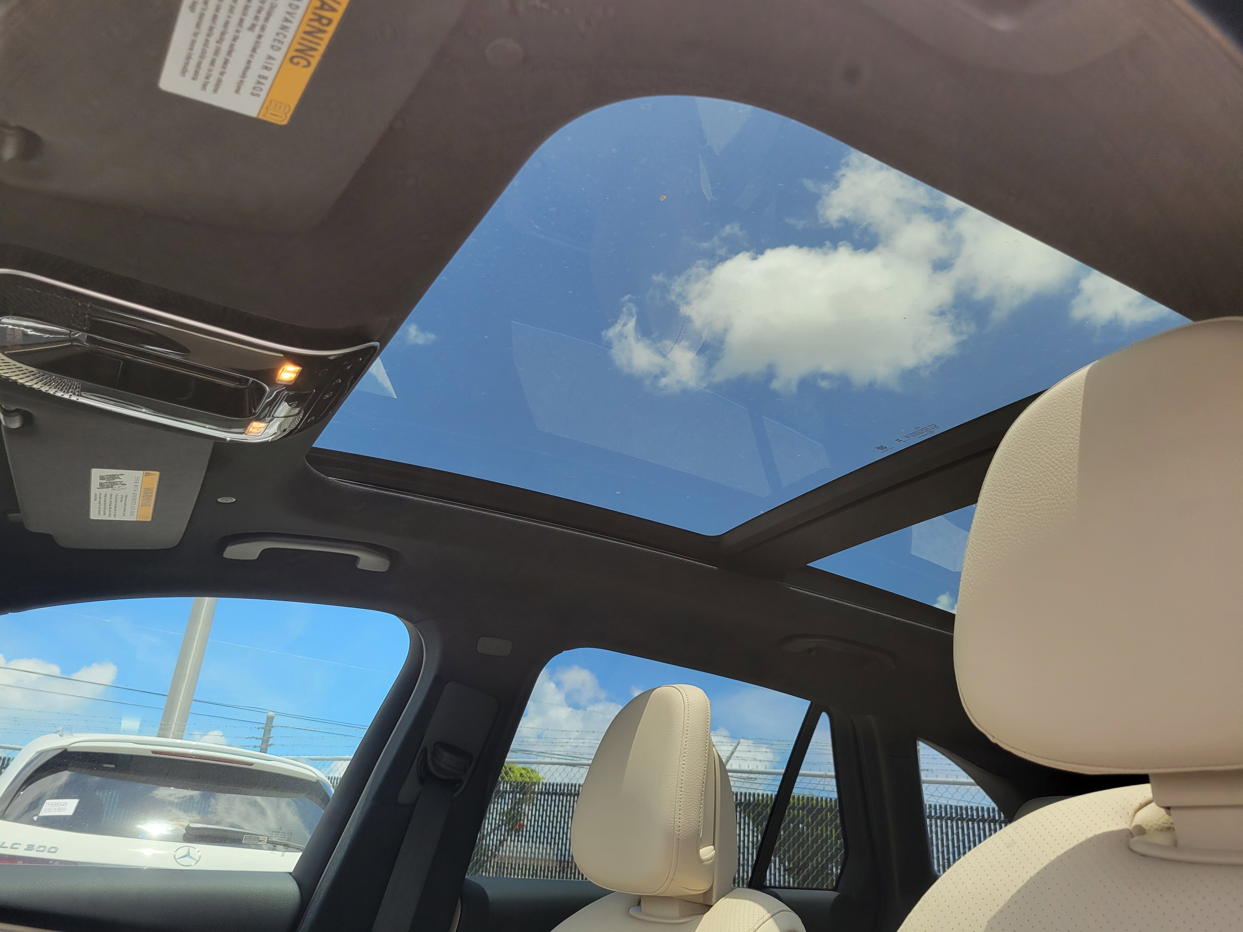 New 2026 Polar White Mercedes-Benz GLC 300 image 103