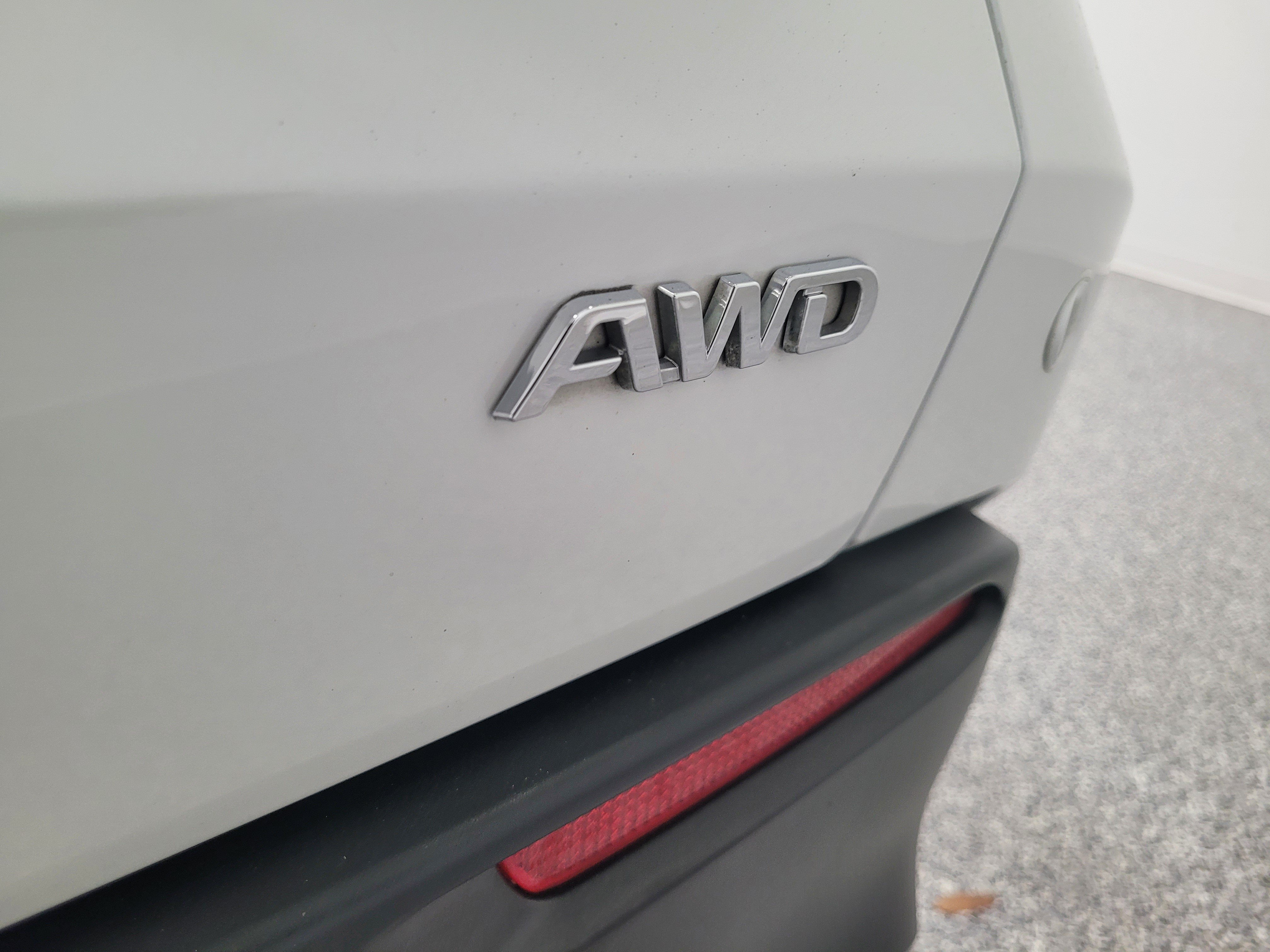 Certified Used 2024 White Toyota  image 8