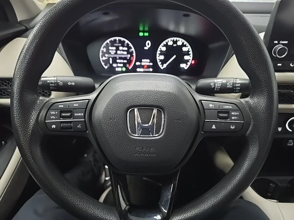 Used 2023 Gold Honda LX image 18