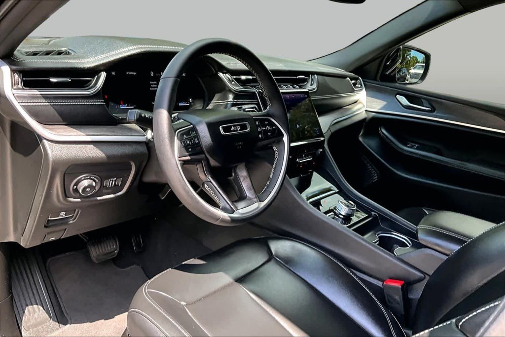 Used 2024 Black Jeep Limited image 18