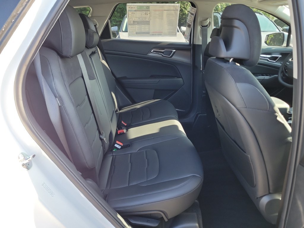 New 2026 Glacial White Pearl Kia SX Prestige image 12
