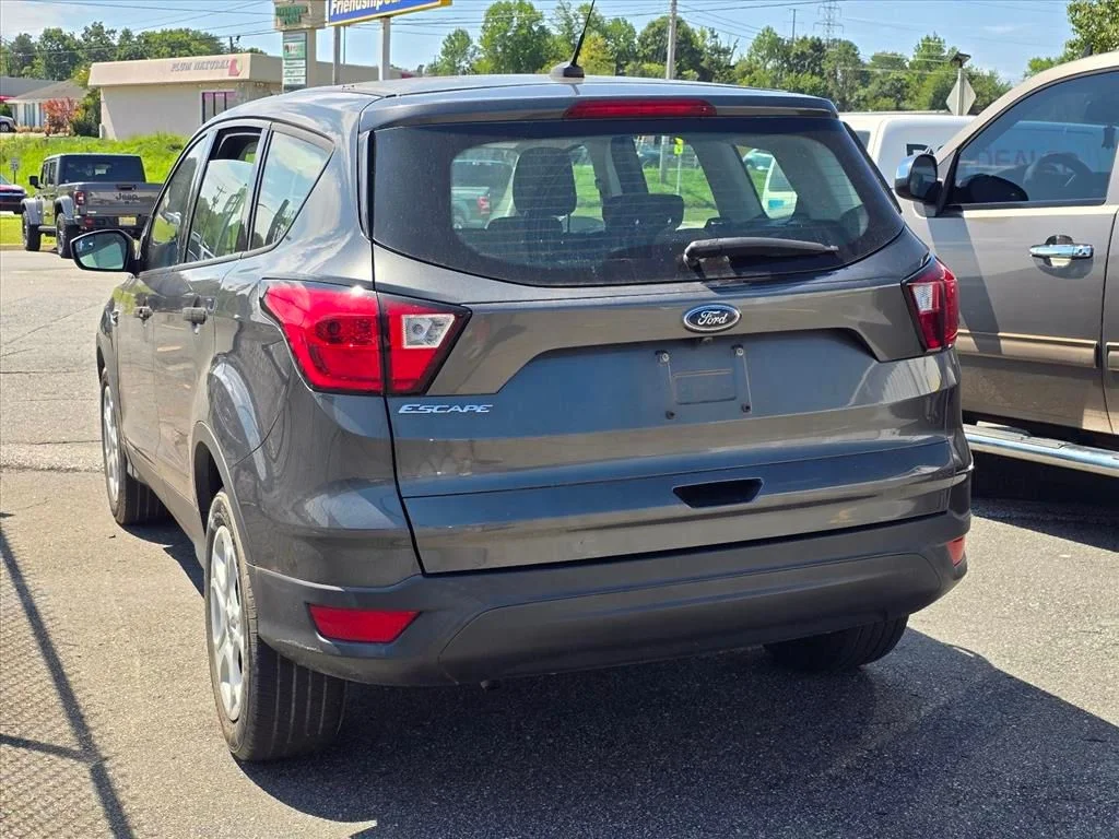 Used 2019 Gray Ford S image 14