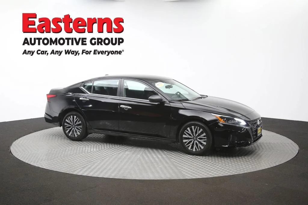 Used 2024 Black Nissan 2.5 SV image 47