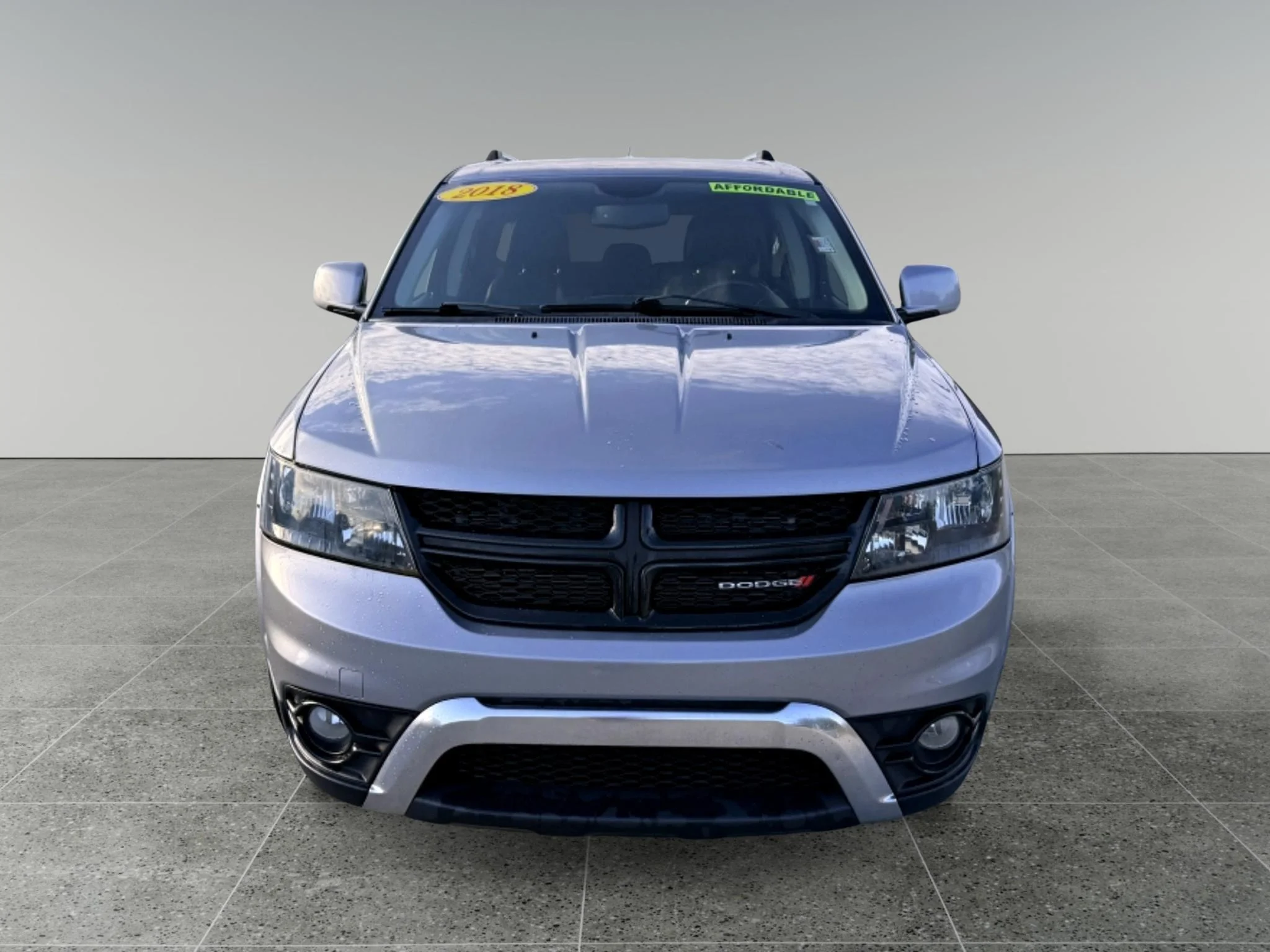 Used 2018 Billet Clearcoat Dodge Crossroad image 9