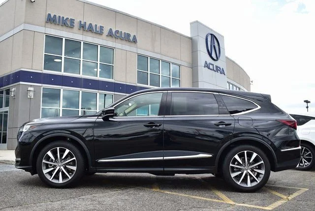 Used 2025 Majestic Black Pearl Acura SH-AWD TECH image 33
