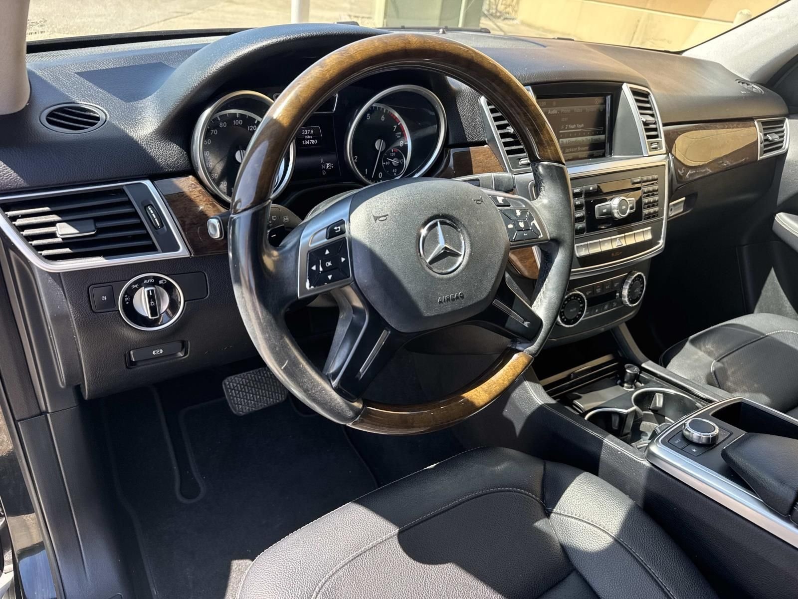 Used 2015 Black Mercedes-Benz ML 350 image 19
