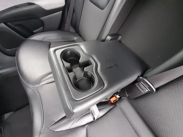 Used 2024  Jeep Latitude image 37