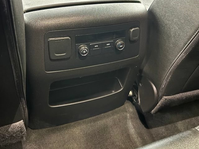Used 2016 SUMMIT WHITE Chevrolet LT image 14