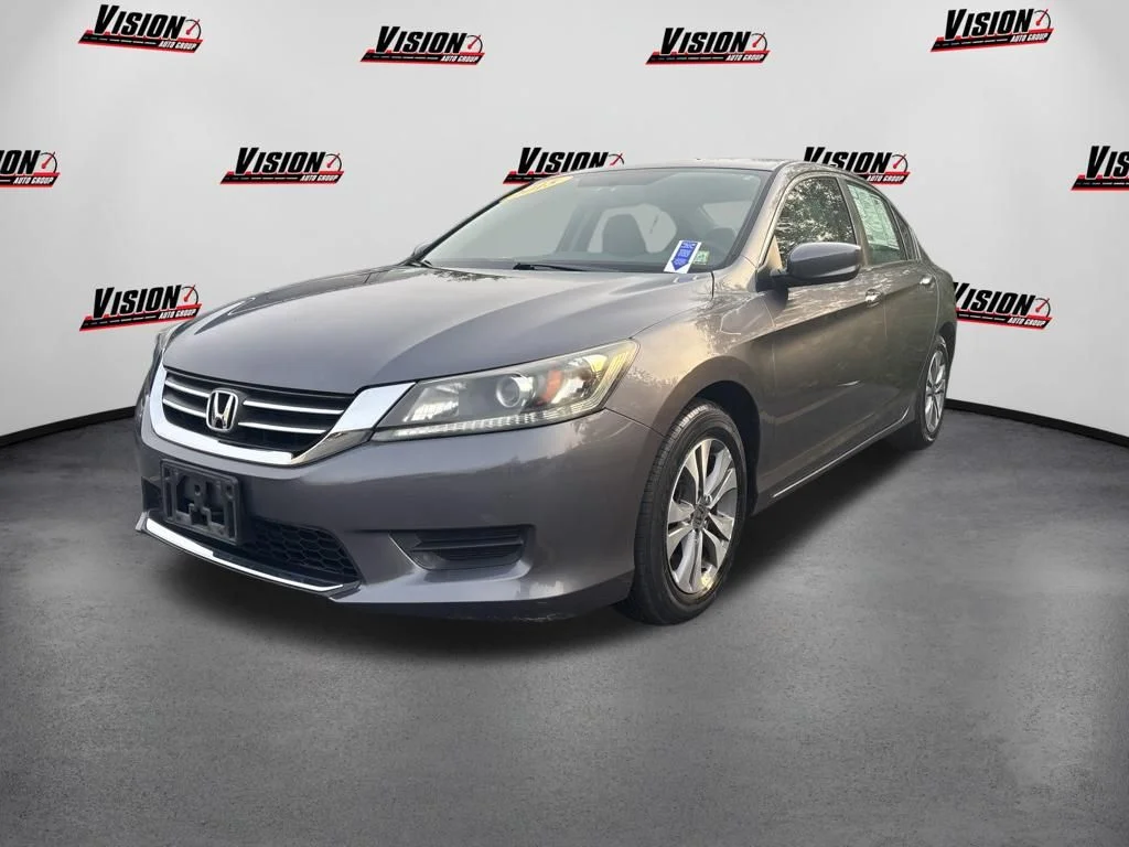 Used 2015 Silver Honda LX image 1