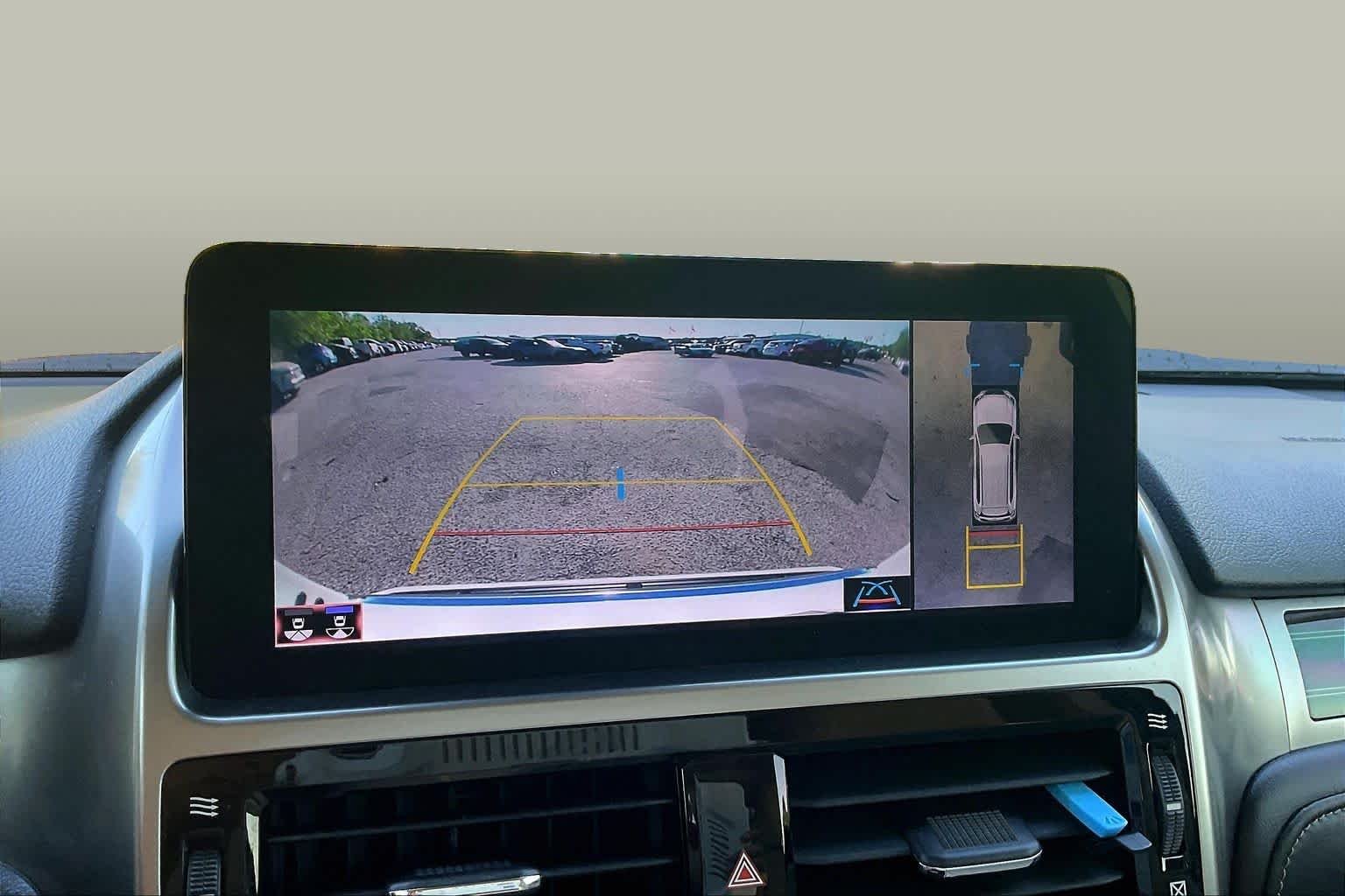 Used 2022 Starfire Pearl Lexus Luxury image 27
