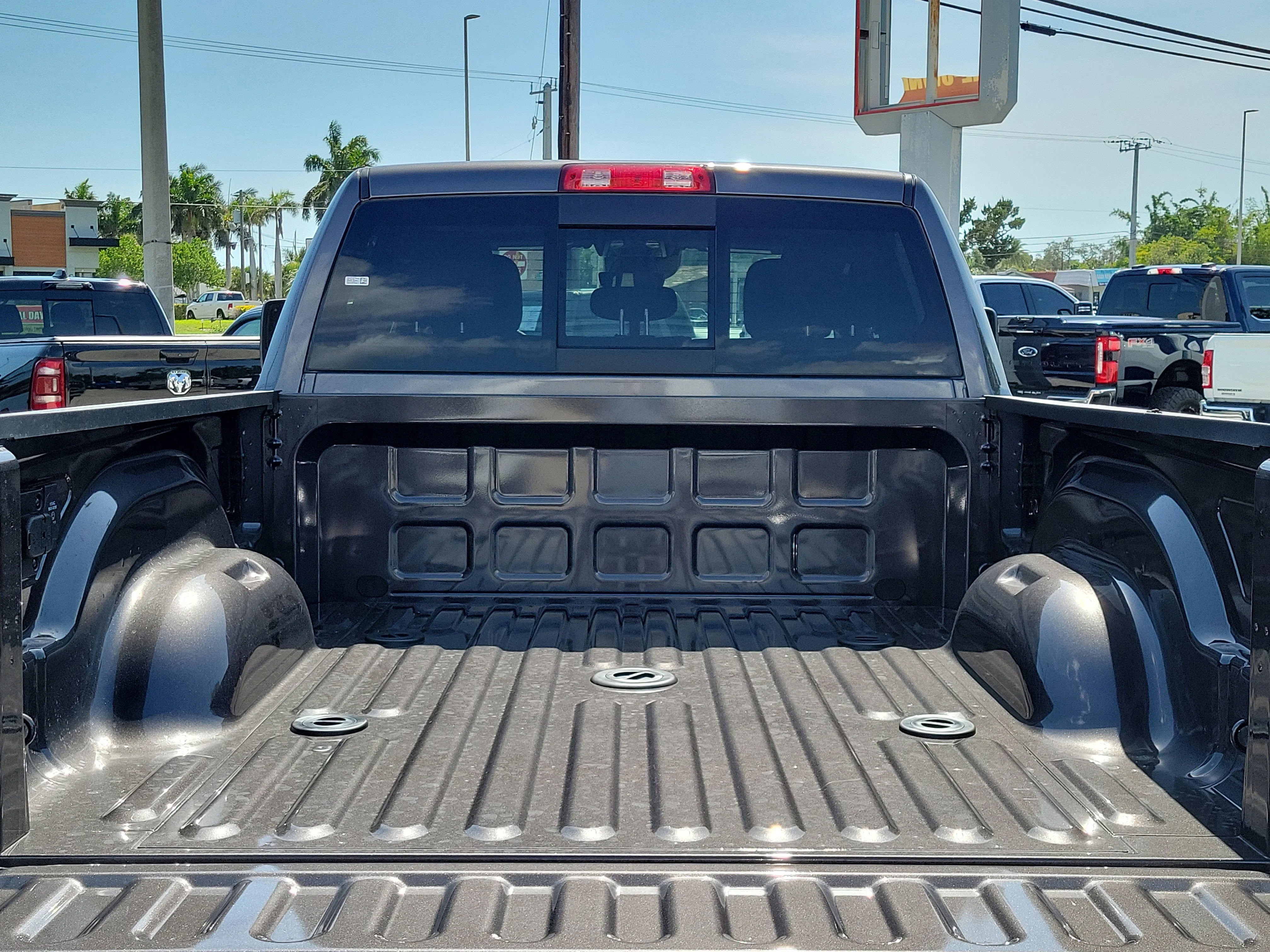 New 2026 Granite Crystal Metallic Clearcoat RAM Big Horn image 10