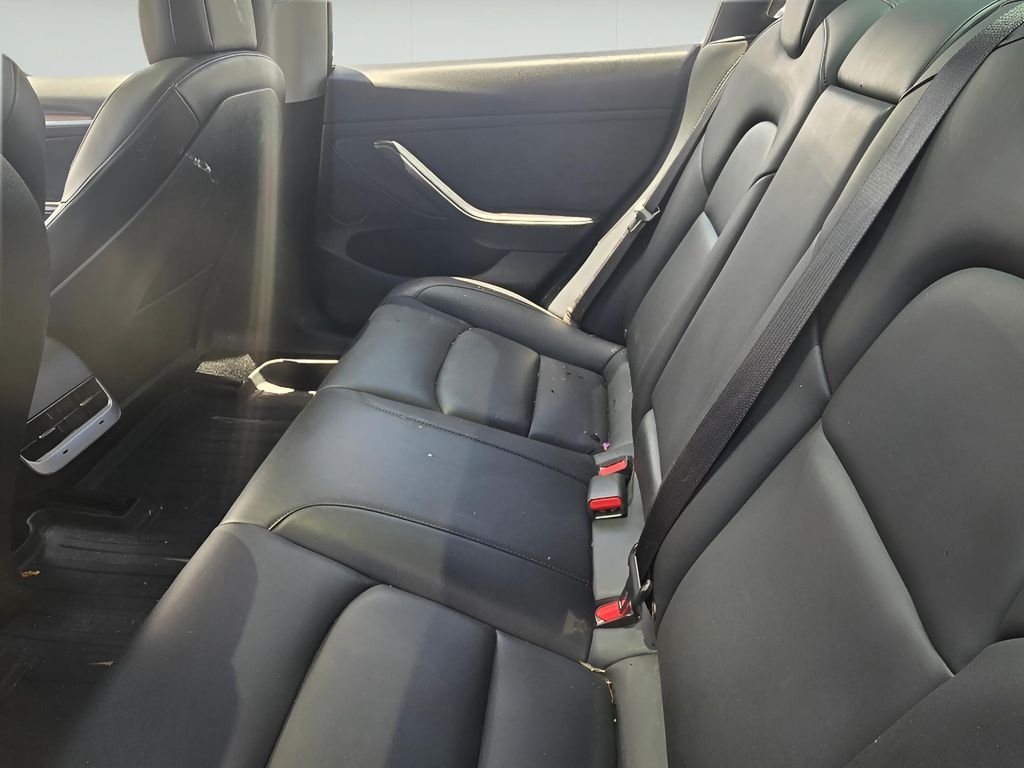 Used 2022 Deep Blue Metallic Tesla Base image 20