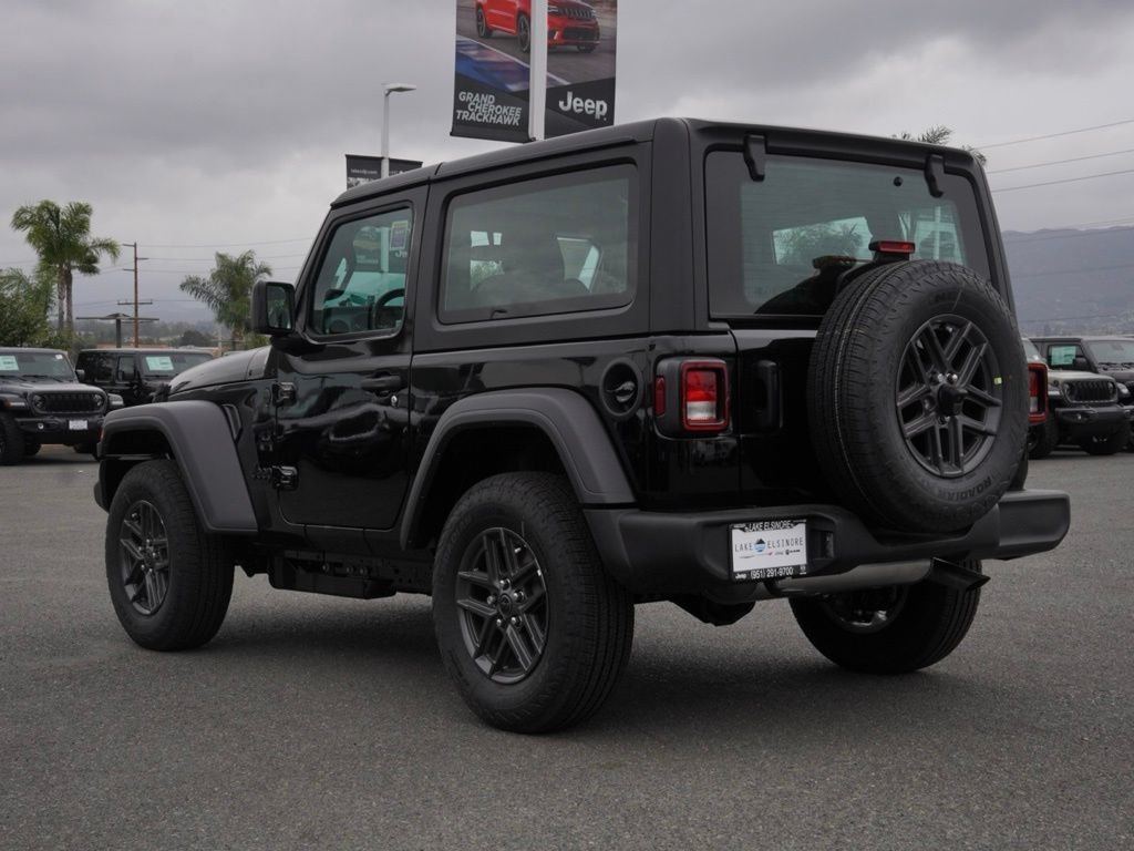 New 2026 Black Clear-Coat Exterior Paint Jeep Sport image 5