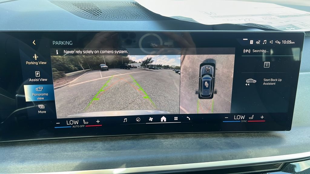 New 2026 Skyscraper Grey Metallic BMW xDrive50e image 17