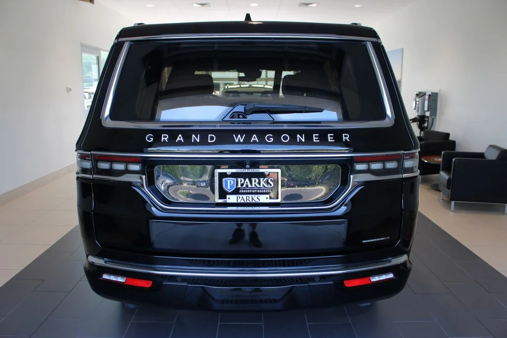 Used 2024 Black Jeep Series III image 29