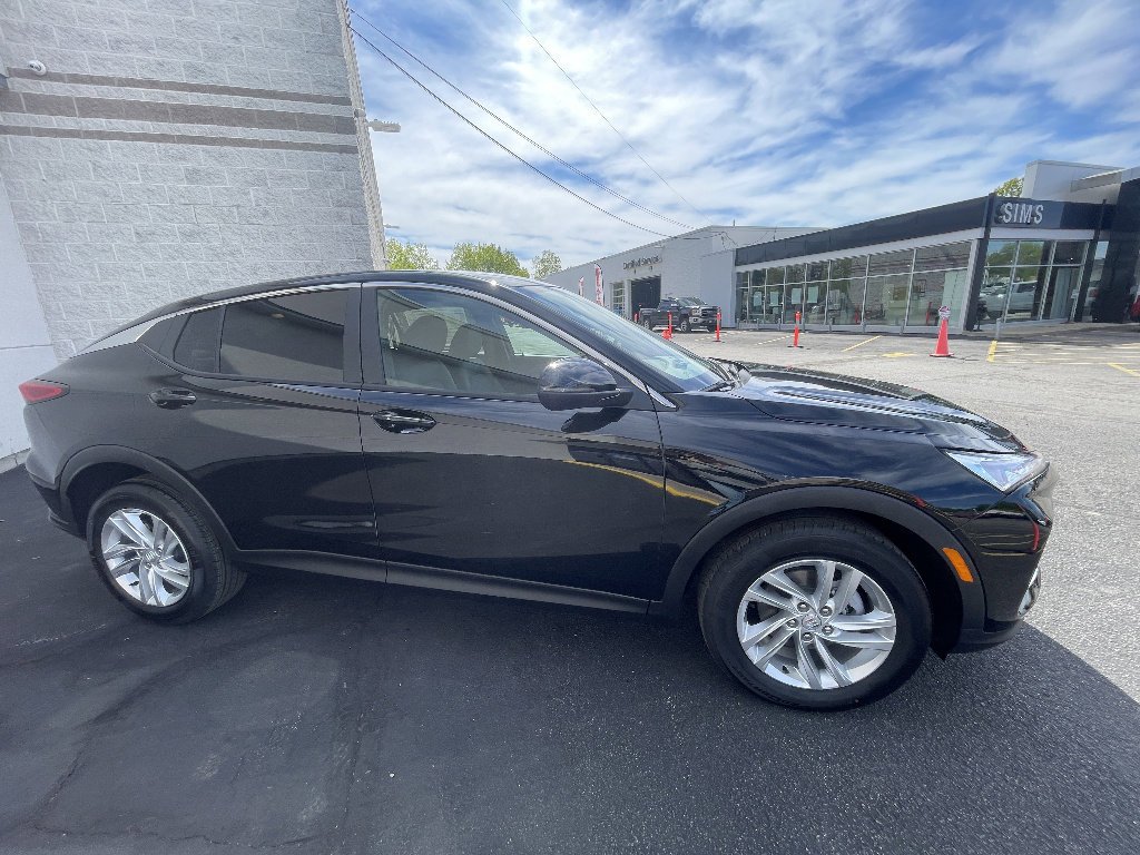 New 2026 Ebony Twilight Metallic Buick Preferred image 5