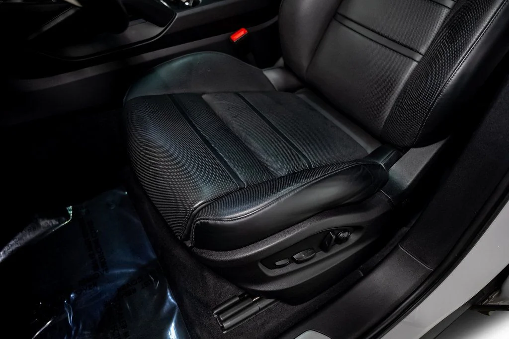 Used 2022  Porsche S Platinum Edition image 29