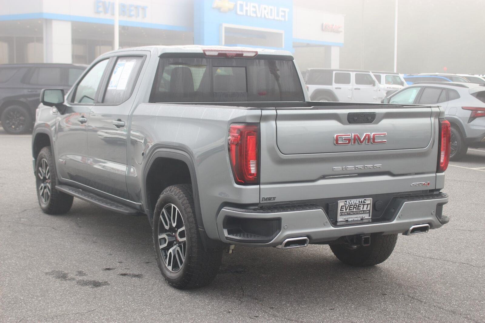 Used 2025 Sterling Metallic GMC AT4 image 5