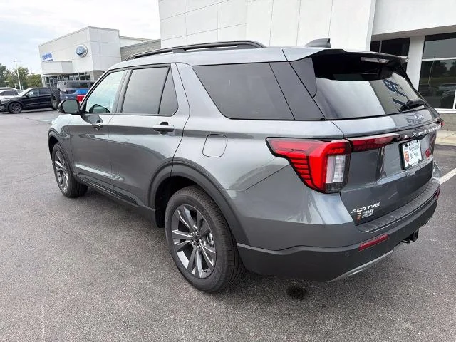 New 2026 Carbonized Gray Metallic Ford Active image 29