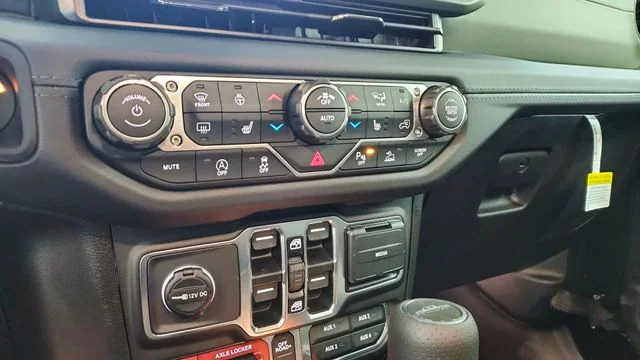 New 2026 Black Clearcoat Jeep Mojave X image 26