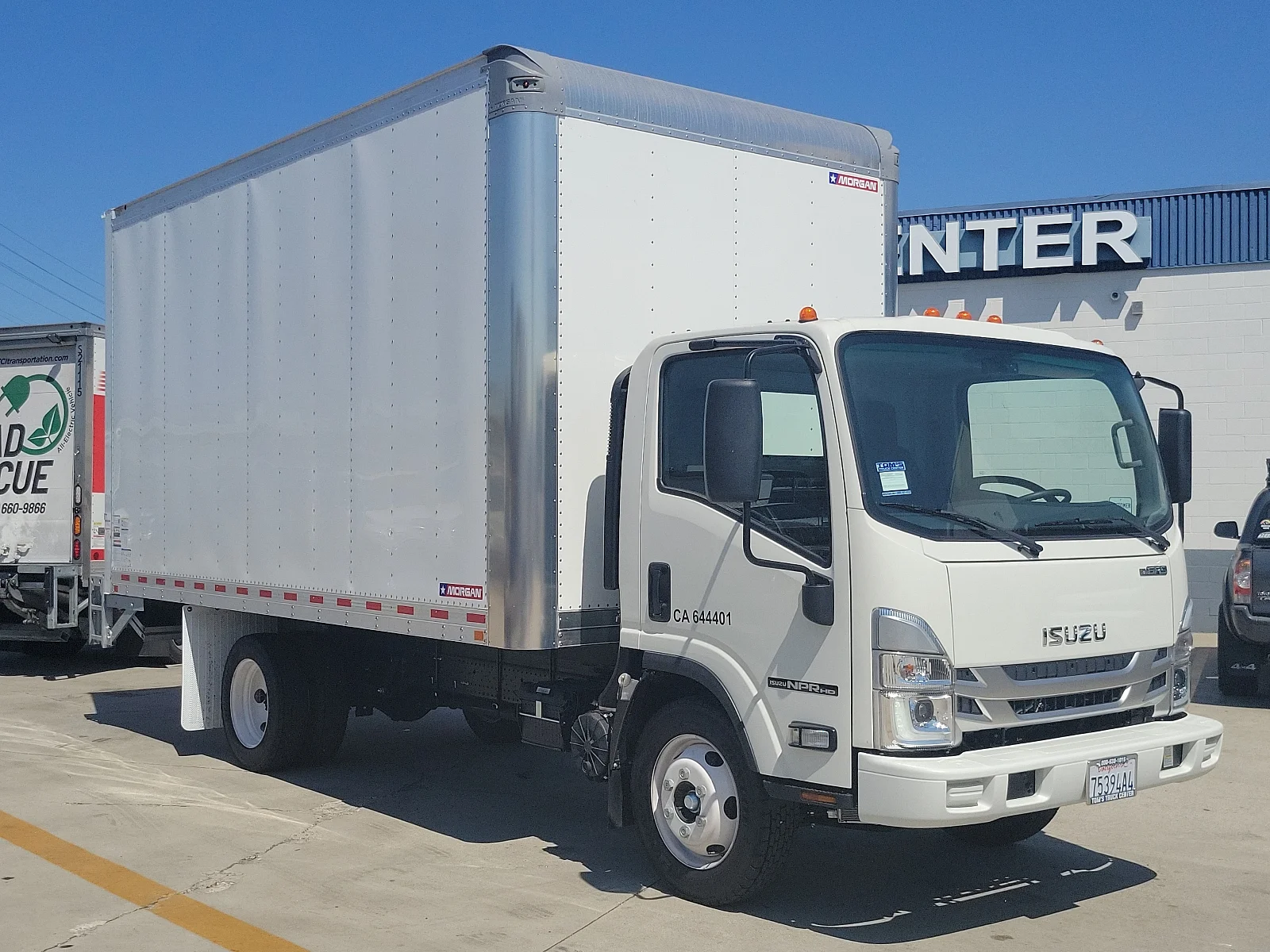 2024 Isuzu NPR-HD's photo
