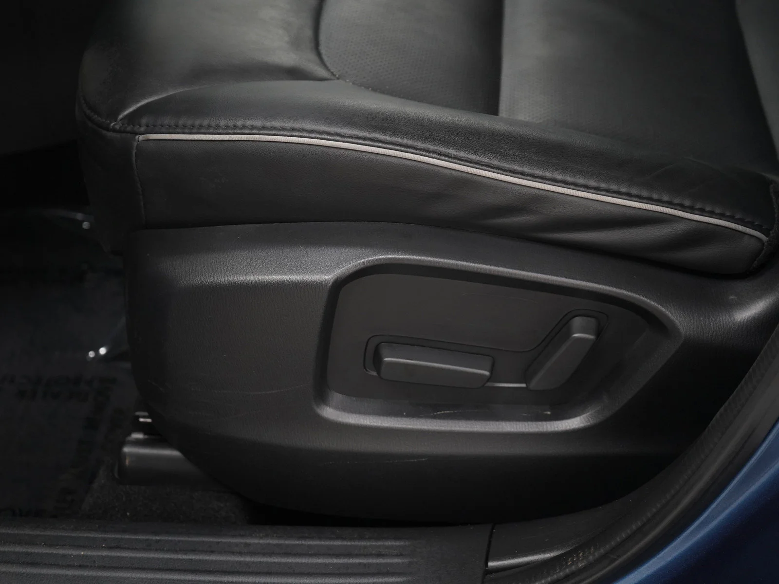Used 2024 Eternal Blue Mica Mazda 2.5 S Select Package image 22