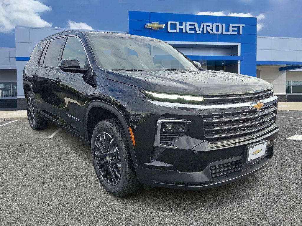 2026 Chevrolet Traverse LT - Photo 2
