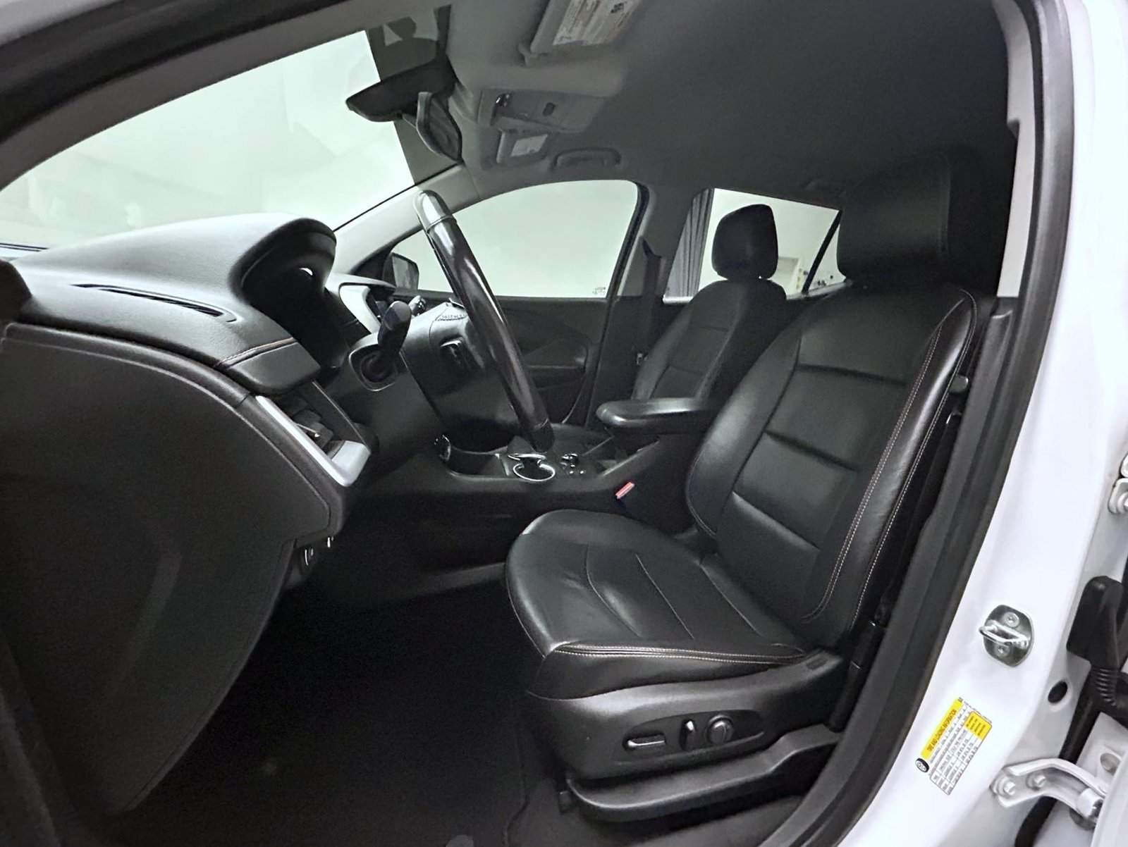 Used 2019 White GMC SLT image 10