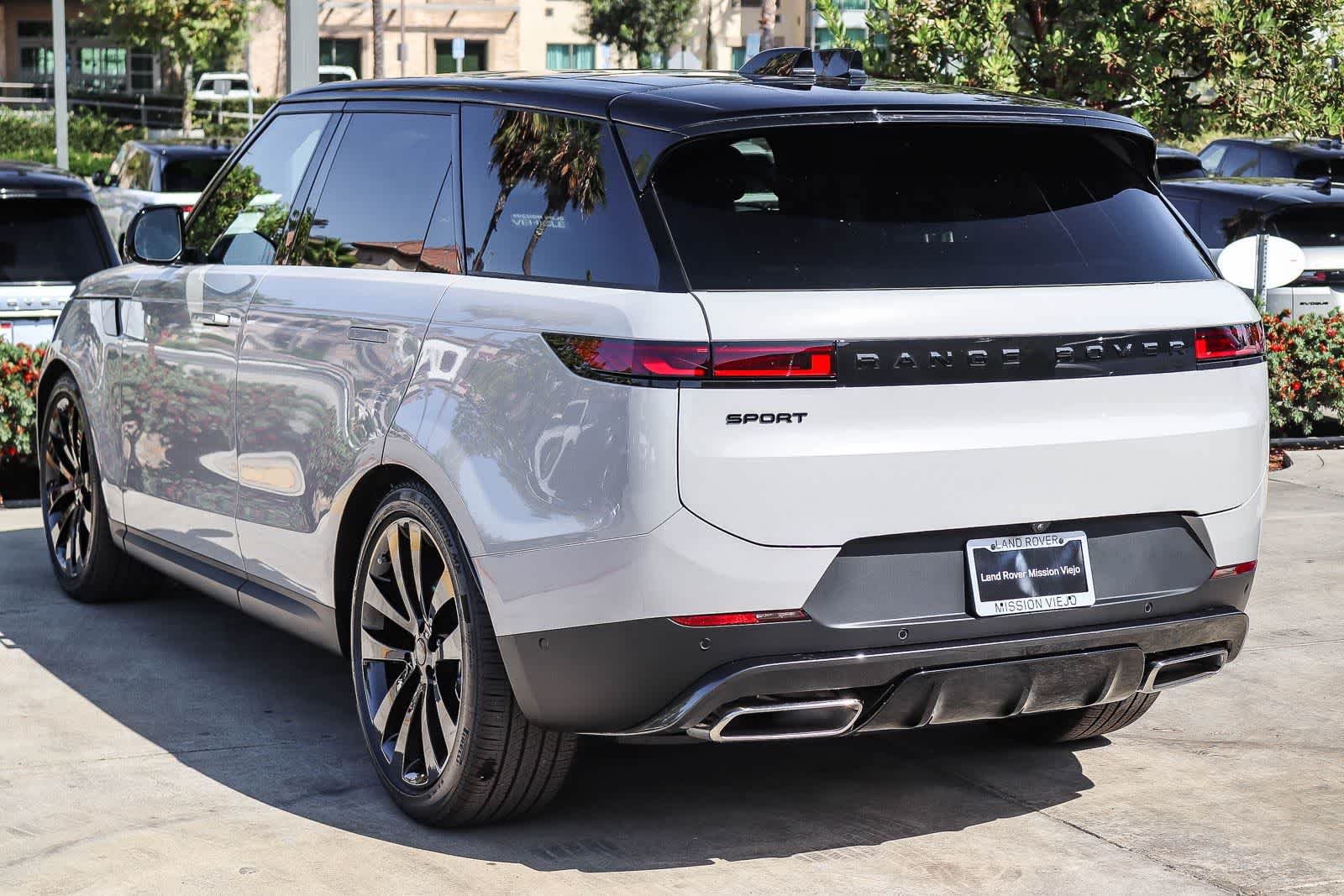 New 2026 Gray Land Rover SE image 4