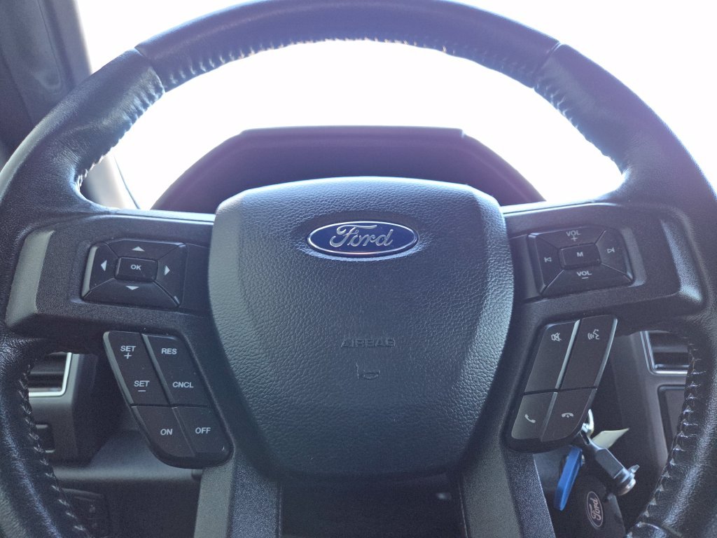 Used 2018 Blue Ford XLT image 22