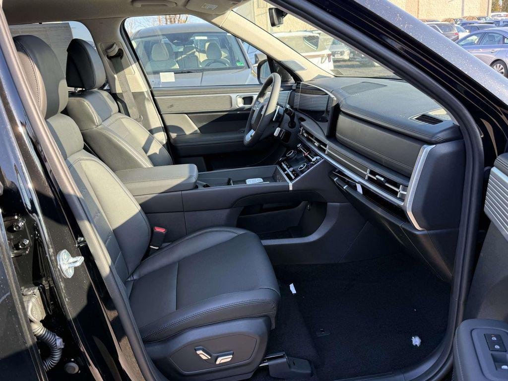 New 2026 Phantom Black Hyundai Limited AWD image 17