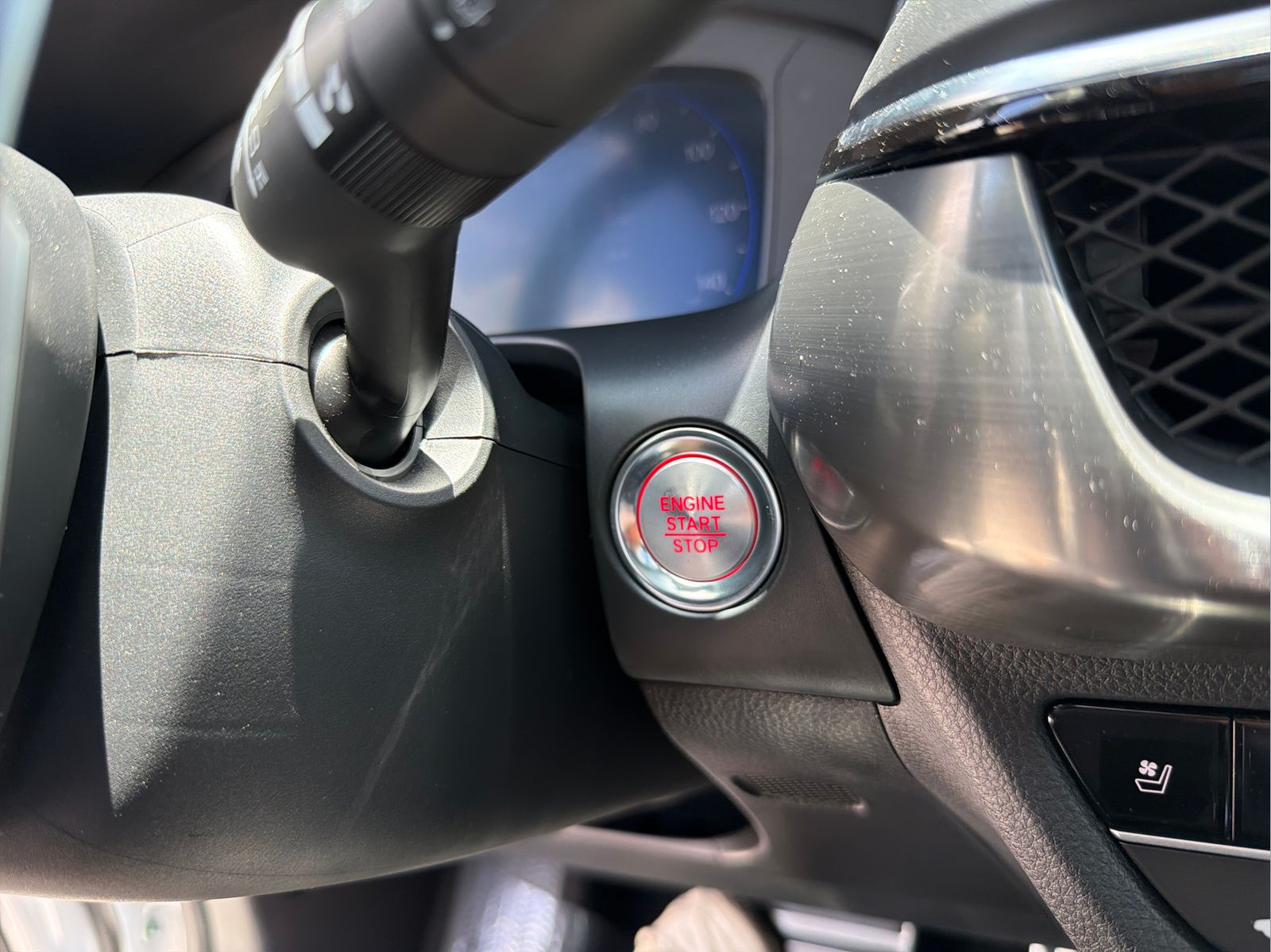 Certified Used 2025 Platinum White Acura A-Spec Package image 28