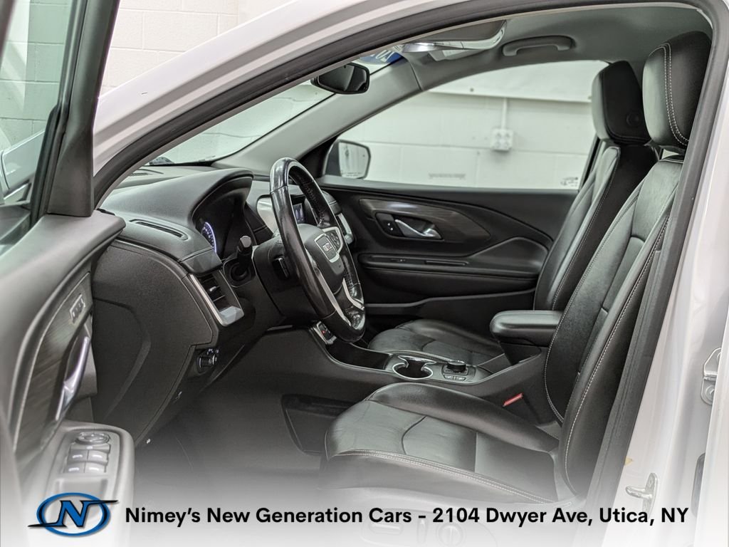 Used 2022 White GMC SLT image 3