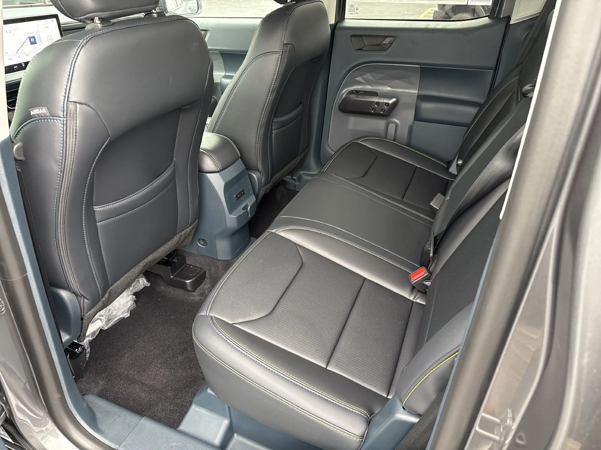 New 2026 Carbonized Gray Metallic Ford Lobo™ image 20