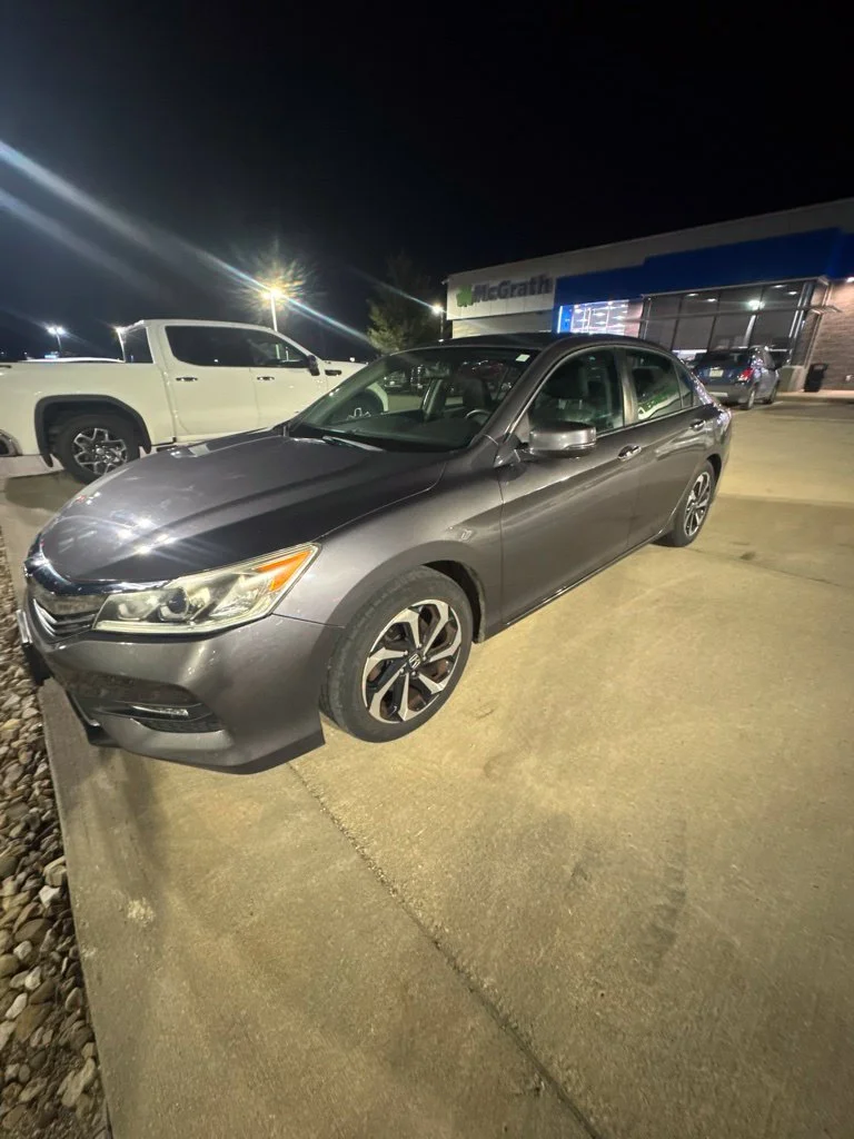 Used 2017 Gray Honda EX image 2
