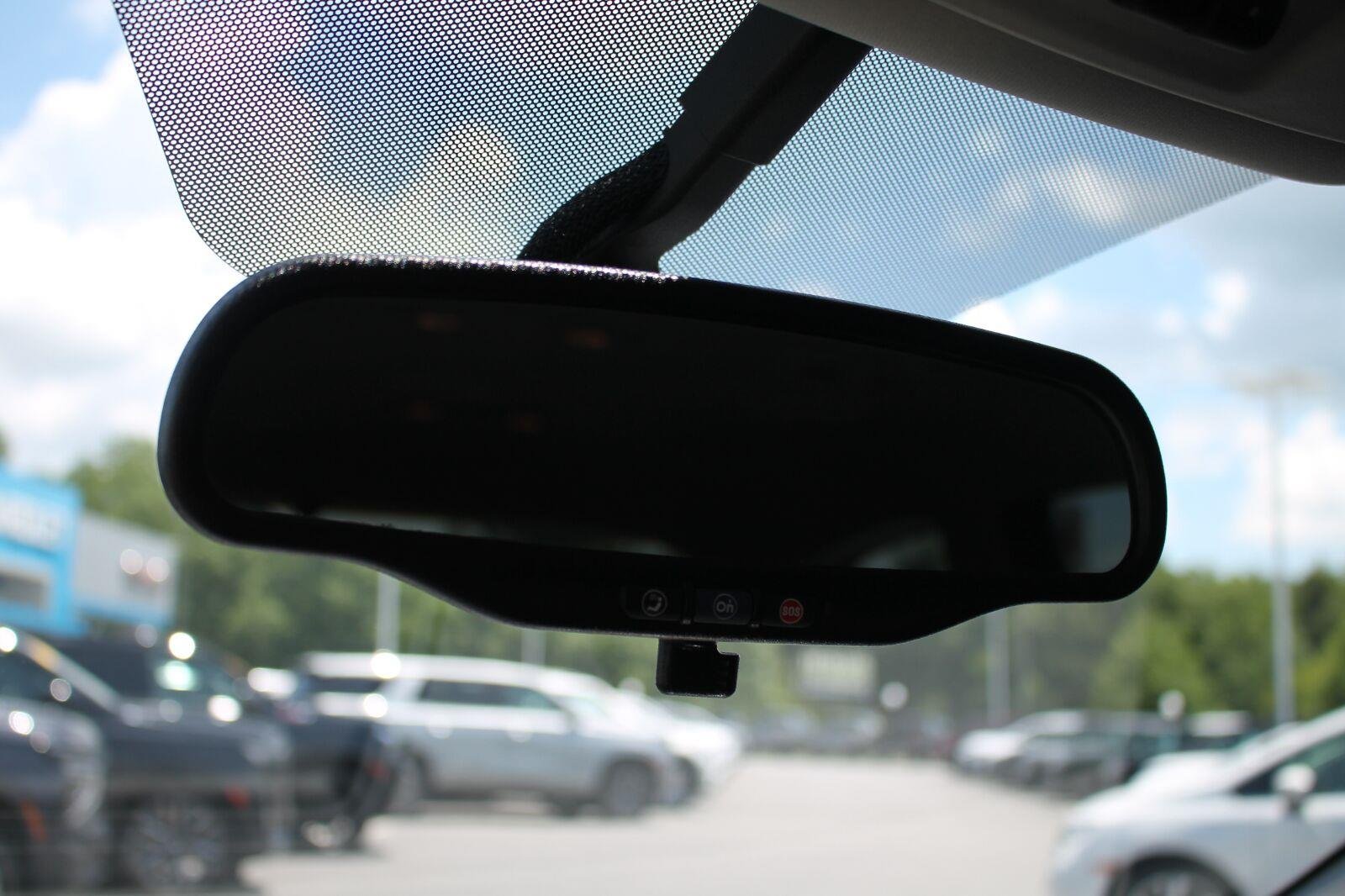 Used 2016 TUNGSTEN METALLIC Chevrolet LT image 20