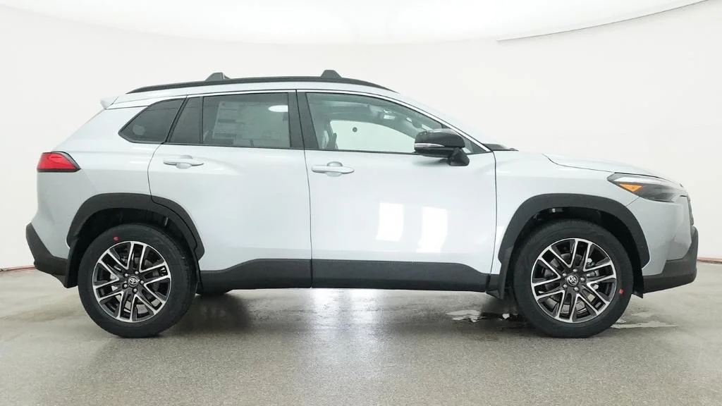 New 2026 Sonic Silver Toyota XLE image 15