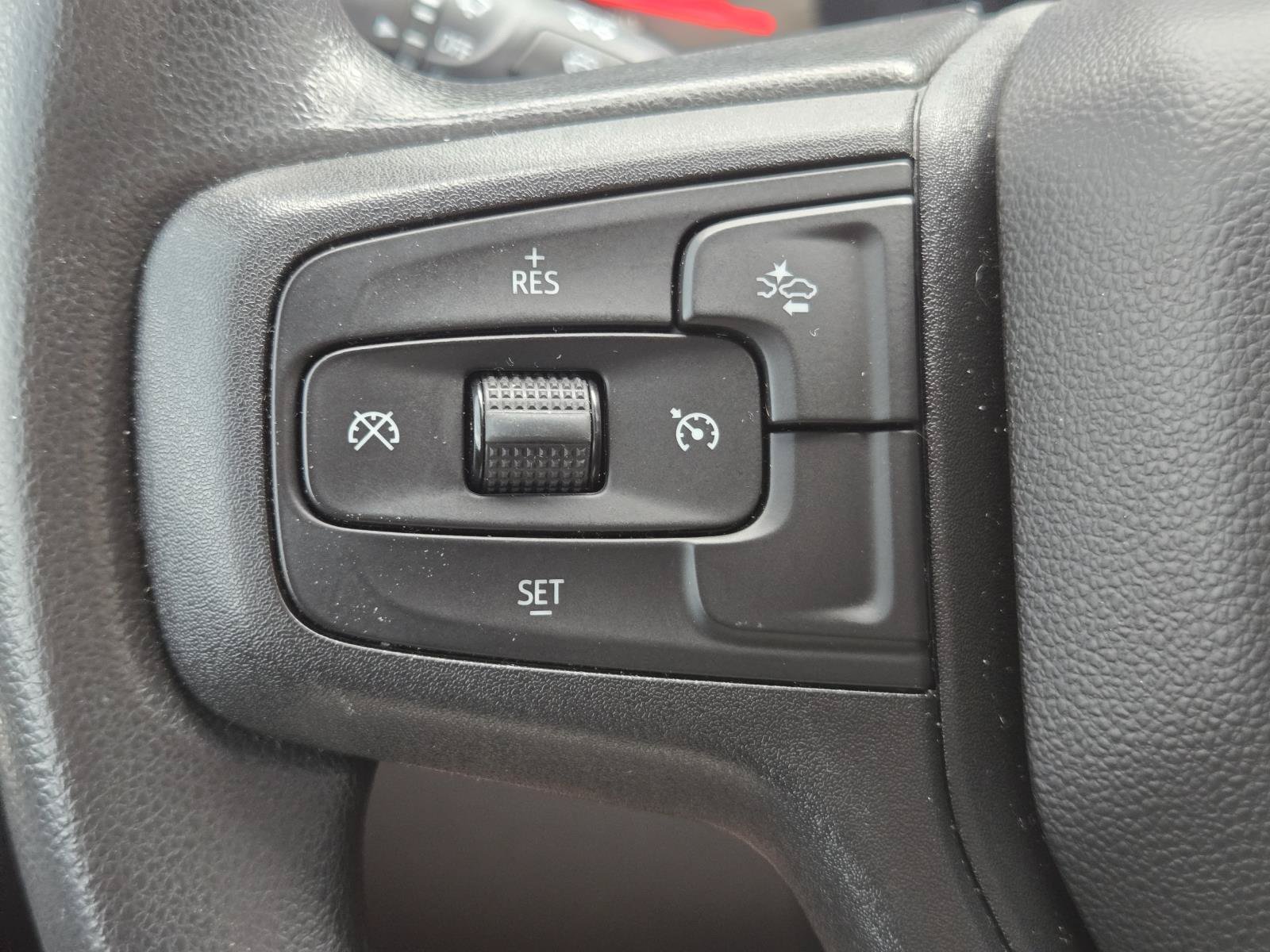 Used 2025 Summit White Chevrolet WT image 19