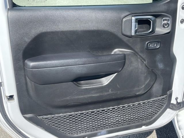 Used 2024 White Jeep Sport S image 19