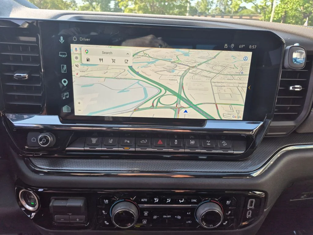 Used 2025 Gray Chevrolet ZR2 image 27
